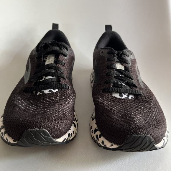 Brooks Revel 5 Women's Black Leopard Running Shoes Size 7.5 - Picture 6 of 13